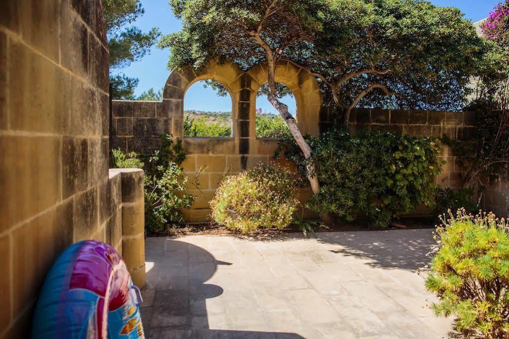 Mellieha Holiday Centre Bagian luar foto