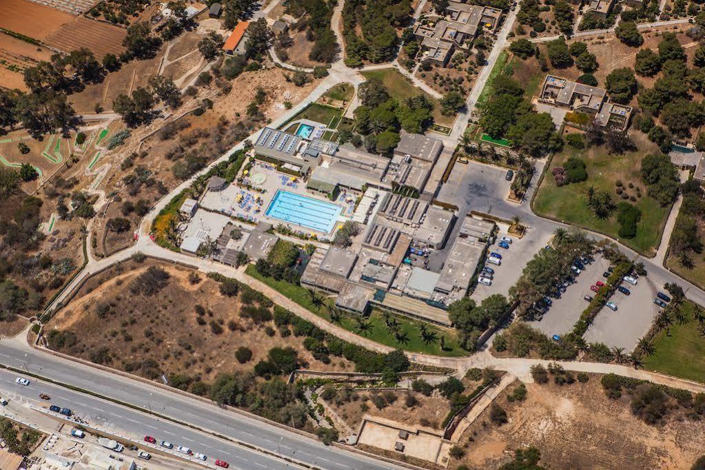 Mellieha Holiday Centre Bagian luar foto