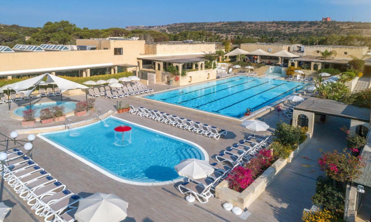 Mellieha Holiday Centre Bagian luar foto