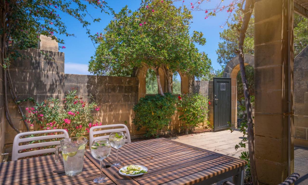 Mellieha Holiday Centre Bagian luar foto