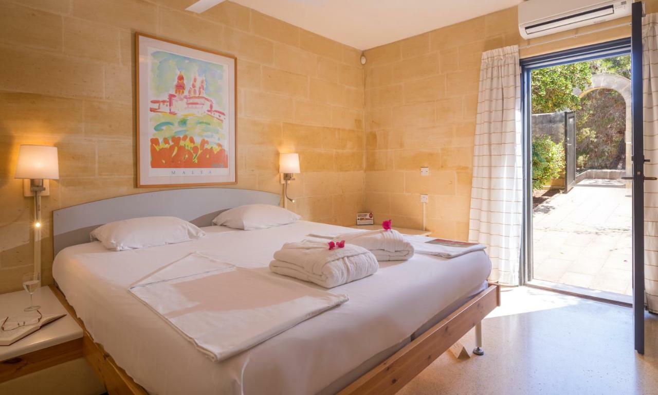 Mellieha Holiday Centre Bagian luar foto